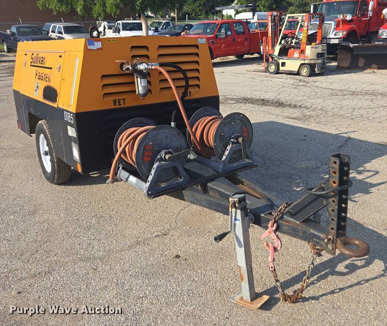 image for item DE2225 2012 Sullivan Palatek D0185PJD air compressor