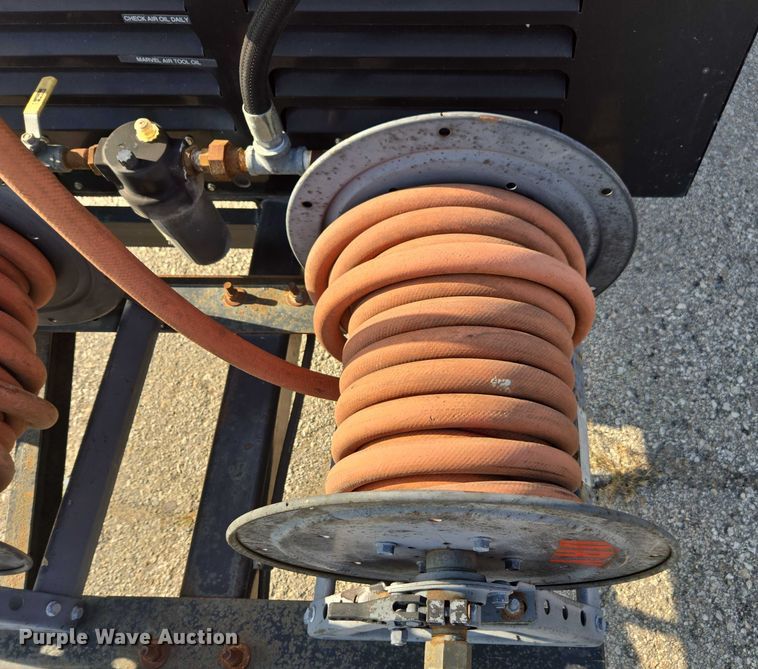 image for item DE2225 2012 Sullivan Palatek D0185PJD air compressor