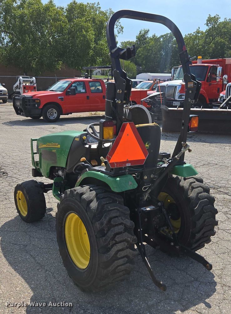 image for item DE2230 2008 John Deere 2520 MFWD tractor