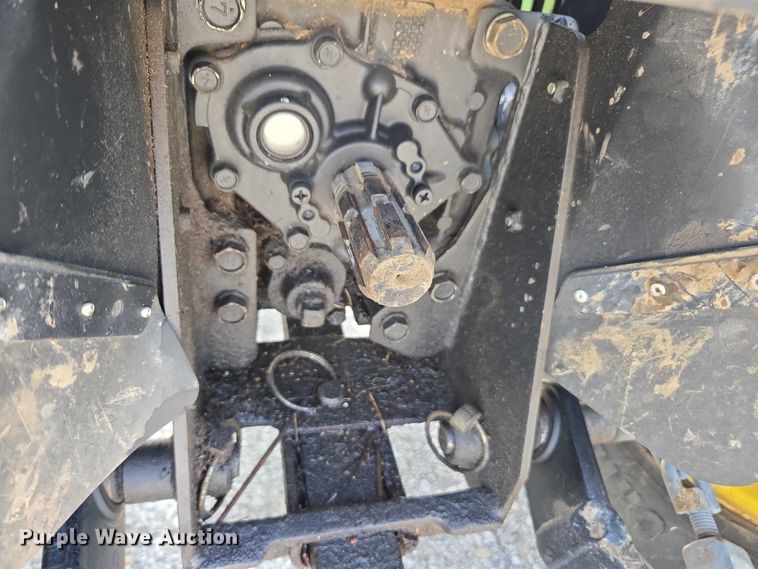 image for item DE2230 2008 John Deere 2520 MFWD tractor