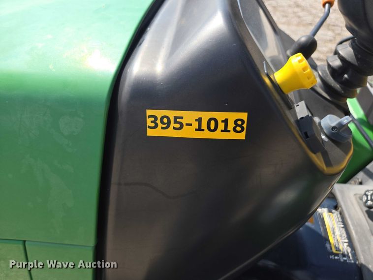 image for item DE2230 2008 John Deere 2520 MFWD tractor