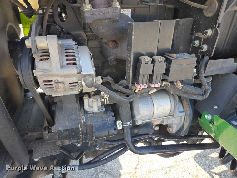 image for item DE2230 2008 John Deere 2520 MFWD tractor