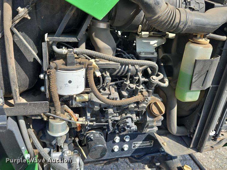 image for item DE2230 2008 John Deere 2520 MFWD tractor
