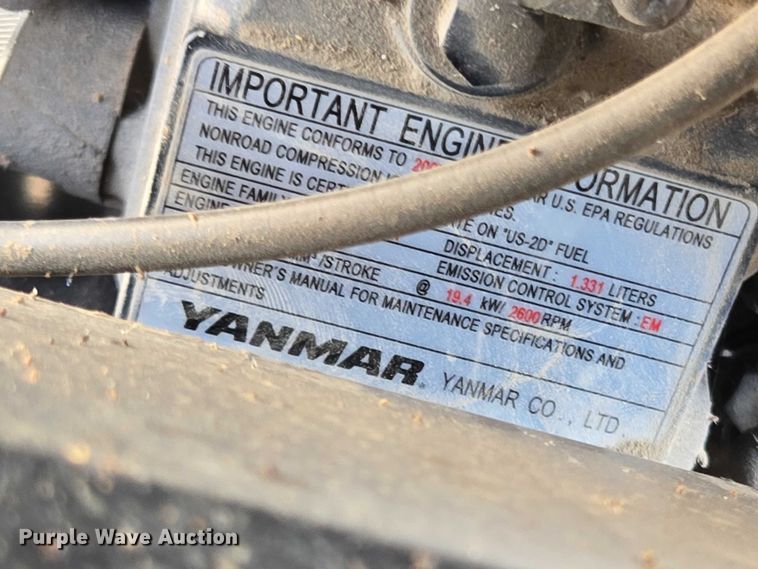 image for item DE2230 2008 John Deere 2520 MFWD tractor