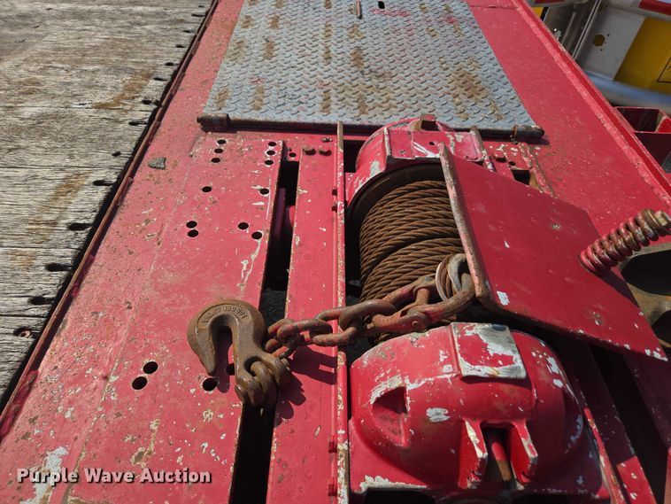 image for item DE2232 2004 Landoll 345 tilt deck equipment trailer