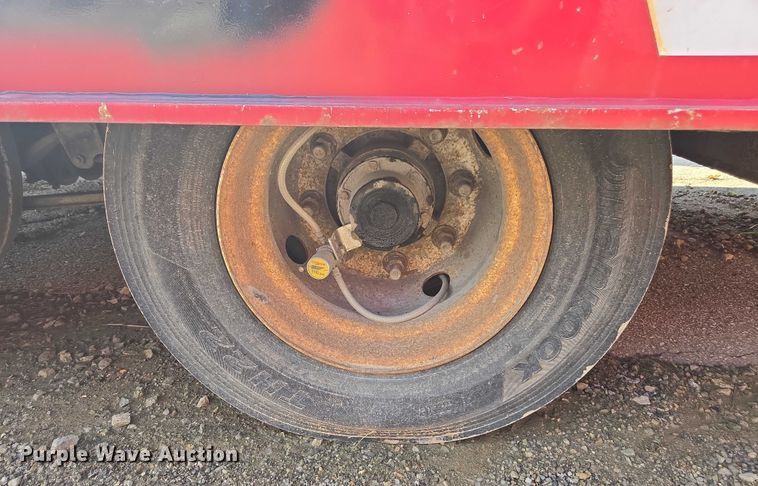 image for item DE2232 2004 Landoll 345 tilt deck equipment trailer