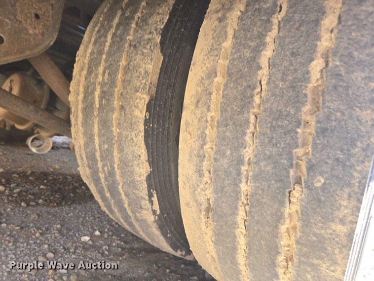 image for item DE2232 2004 Landoll 345 tilt deck equipment trailer