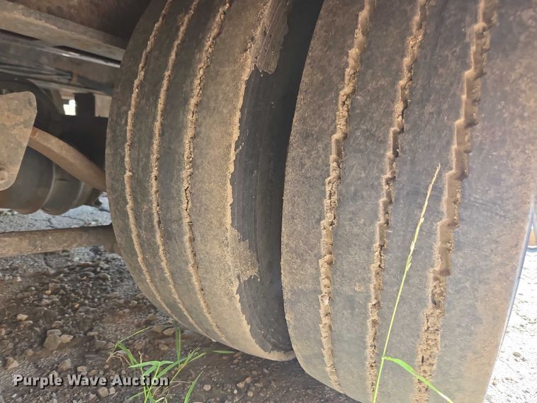 image for item DE2232 2004 Landoll 345 tilt deck equipment trailer