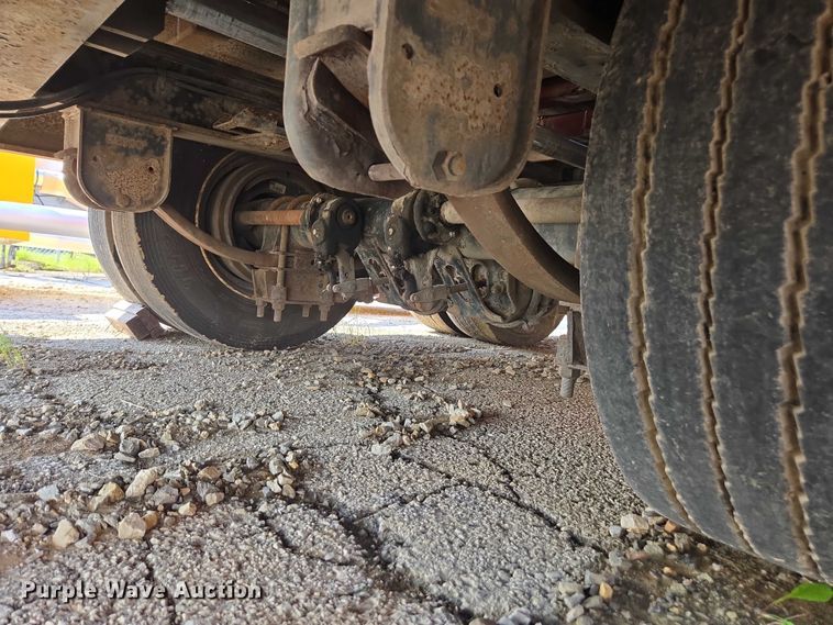 image for item DE2232 2004 Landoll 345 tilt deck equipment trailer