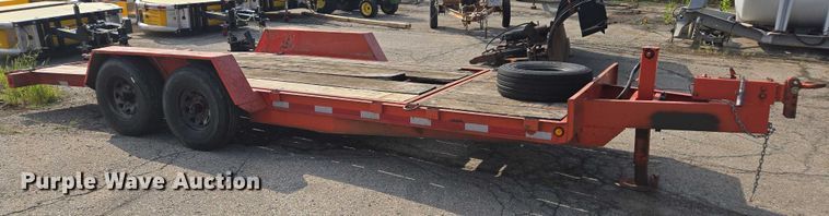 image for item DE2233 2002 Fannin tilt deck equipment trailer