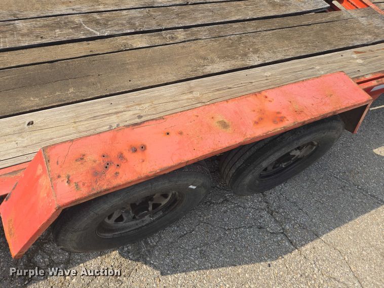 image for item DE2233 2002 Fannin tilt deck equipment trailer