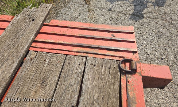 image for item DE2233 2002 Fannin tilt deck equipment trailer