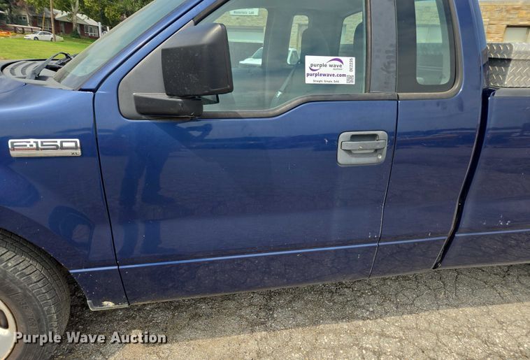 image for item DE2235 2008 Ford F150 pickup truck