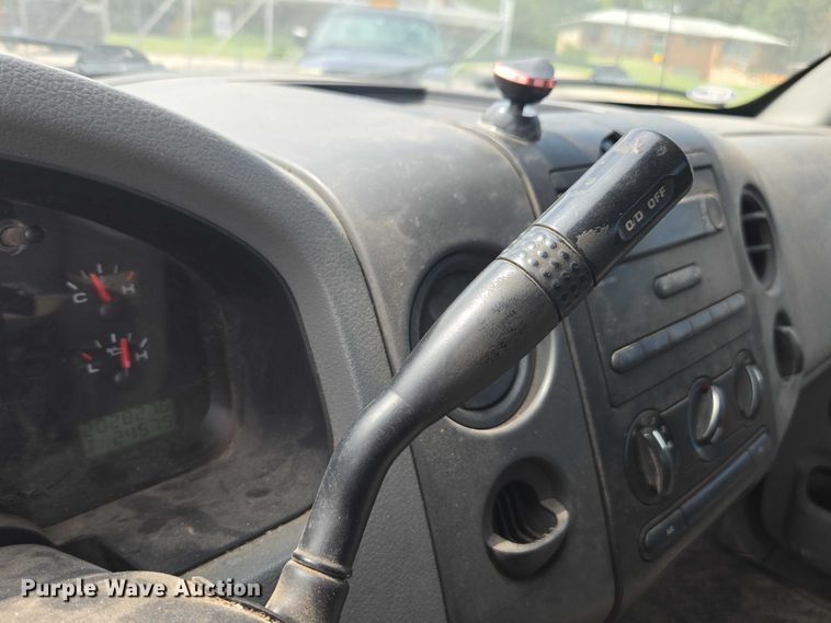 image for item DE2235 2008 Ford F150 pickup truck