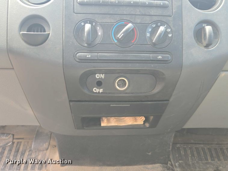 image for item DE2235 2008 Ford F150 pickup truck