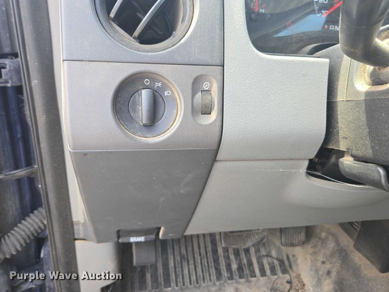 image for item DE2235 2008 Ford F150 pickup truck