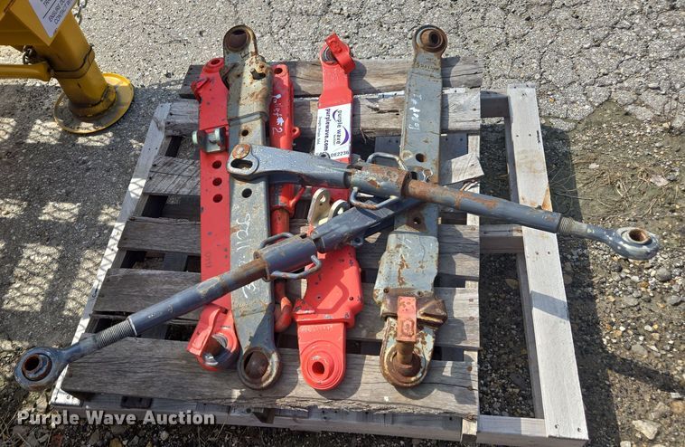 Three point parts in Topeka, KS | Item DE2236 sold | Purple Wave