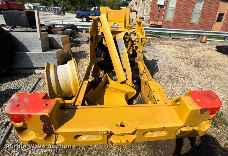 image for item DE2238 Caterpillar 918M wheel loader frame