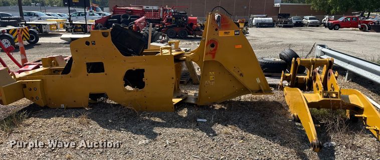 image for item DE2238 Caterpillar 918M wheel loader frame