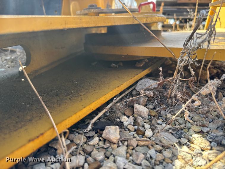 image for item DE2238 Caterpillar 918M wheel loader frame