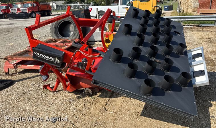 image for item DE2239 National Signal arrow board trailer