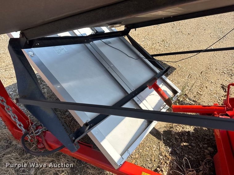 image for item DE2239 National Signal arrow board trailer