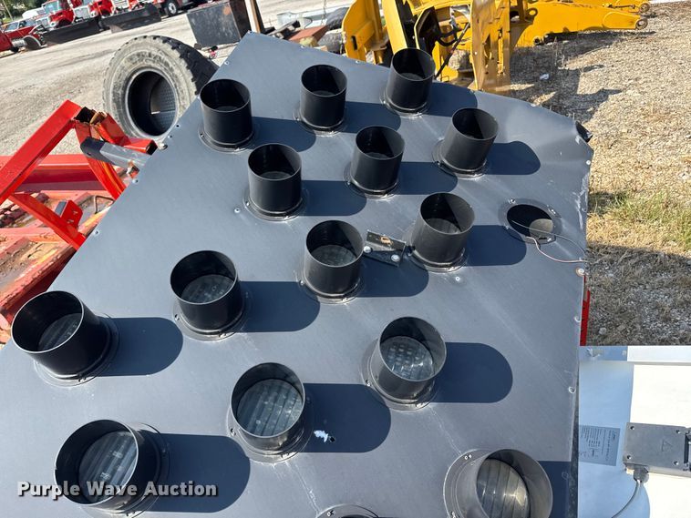 image for item DE2239 National Signal arrow board trailer