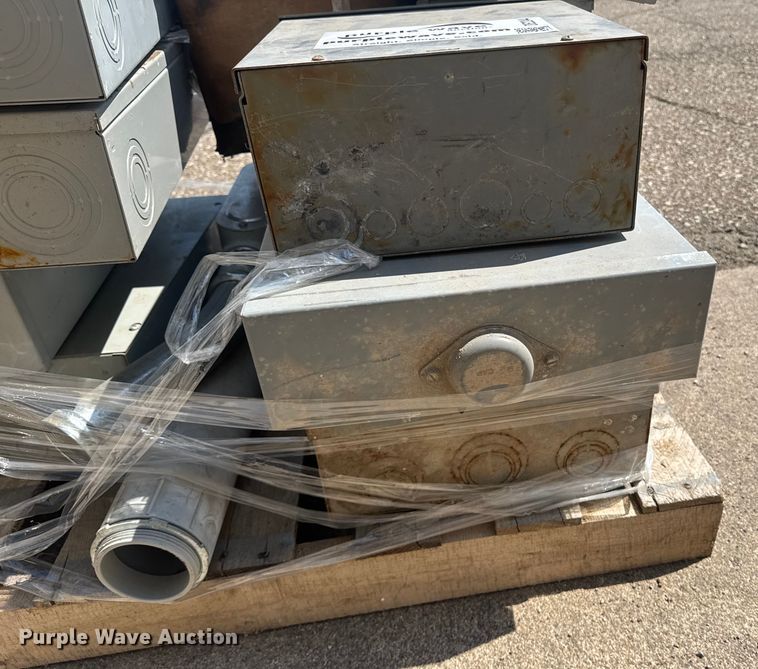 image for item DE2244 Electrical equipment