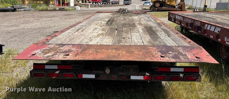 image for item DE2253 2009 Landoll tilt deck equipment trailer