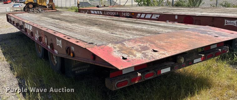 image for item DE2253 2009 Landoll tilt deck equipment trailer