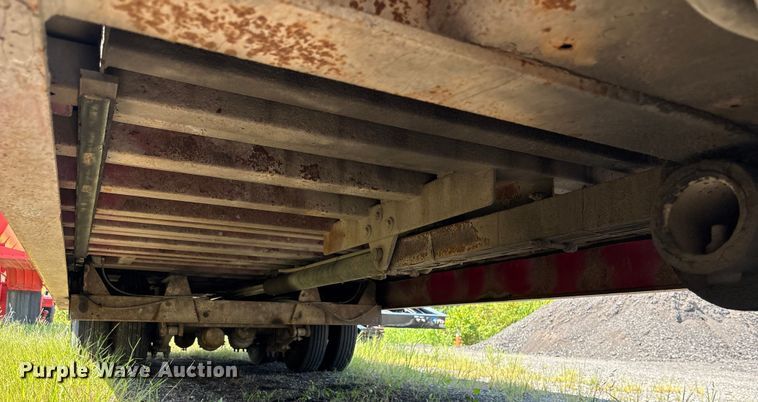 image for item DE2253 2009 Landoll tilt deck equipment trailer