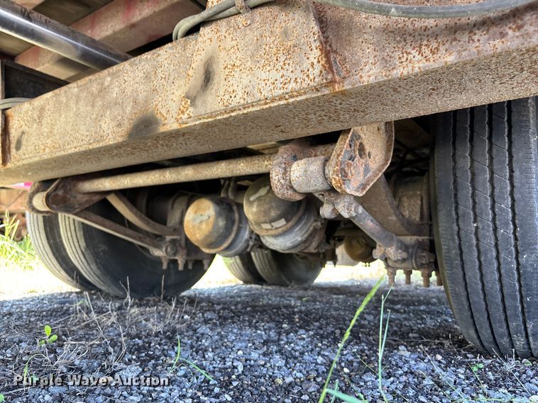 image for item DE2253 2009 Landoll tilt deck equipment trailer