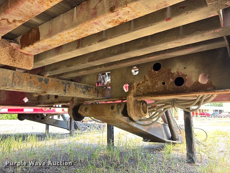 image for item DE2254 2009 Landoll tilt deck equipment trailer
