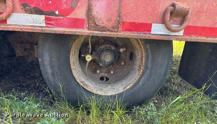 image for item DE2254 2009 Landoll tilt deck equipment trailer