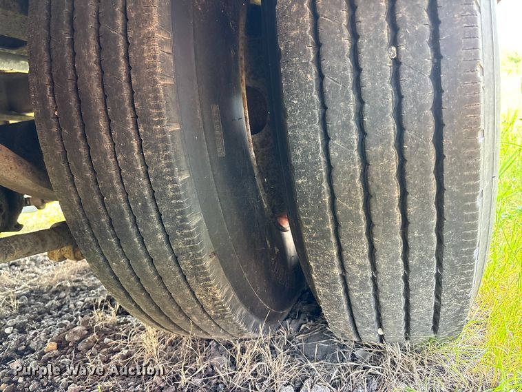 image for item DE2254 2009 Landoll tilt deck equipment trailer