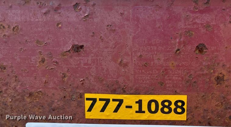 image for item DE2254 2009 Landoll tilt deck equipment trailer