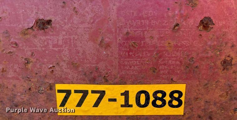 image for item DE2254 2009 Landoll tilt deck equipment trailer