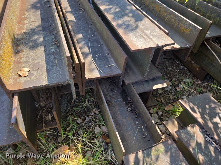 image for item DE2256 I-beams