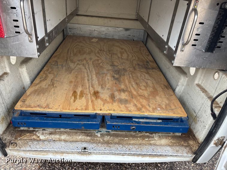 image for item DY6472 Maranda M-140 pickup truck topper