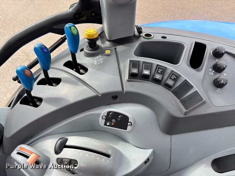 image for item DY6487 2019 New Holland T5.120 MFWD tractor