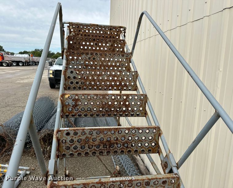 image for item DY6489 (4) Cotterman rolling ladders