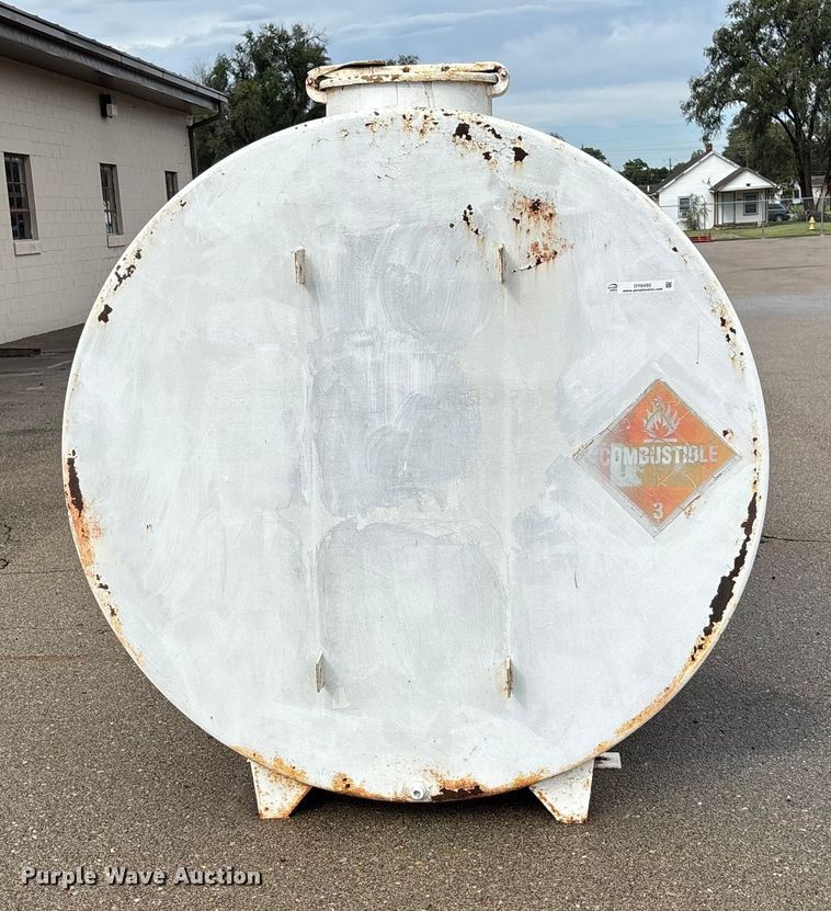 image for item DY6493 Fuel tank