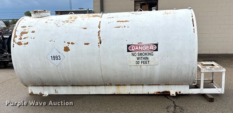 image for item DY6493 Fuel tank