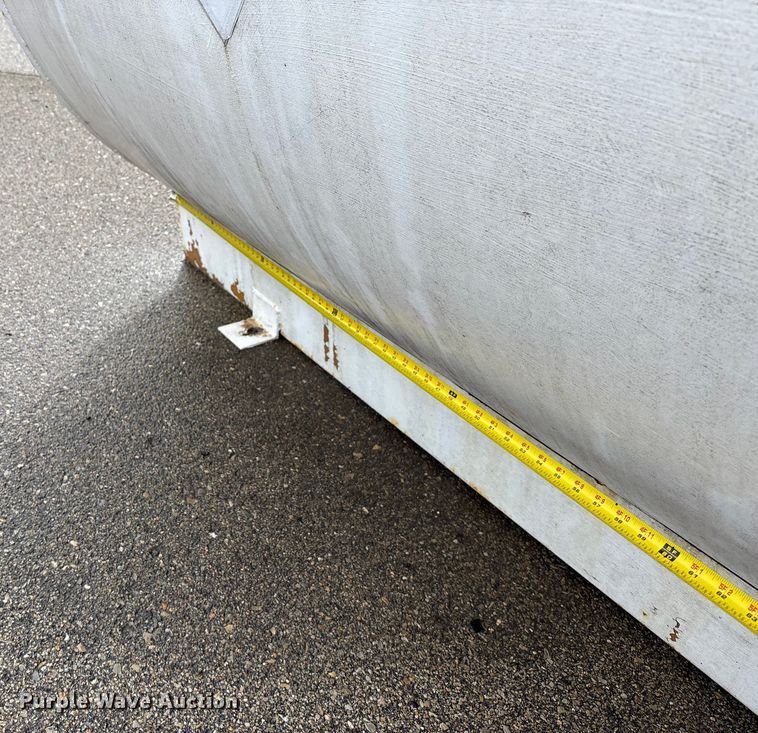 image for item DY6493 Fuel tank