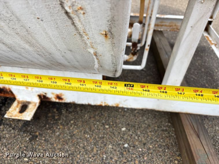 image for item DY6493 Fuel tank