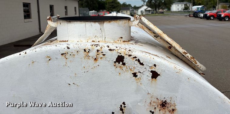 image for item DY6493 Fuel tank