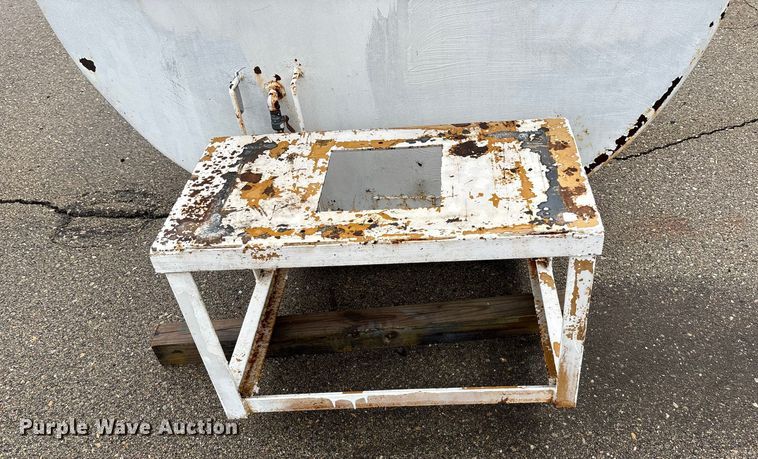 image for item DY6493 Fuel tank