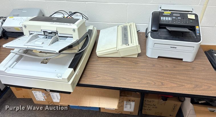 image for item DY8132 Electronics