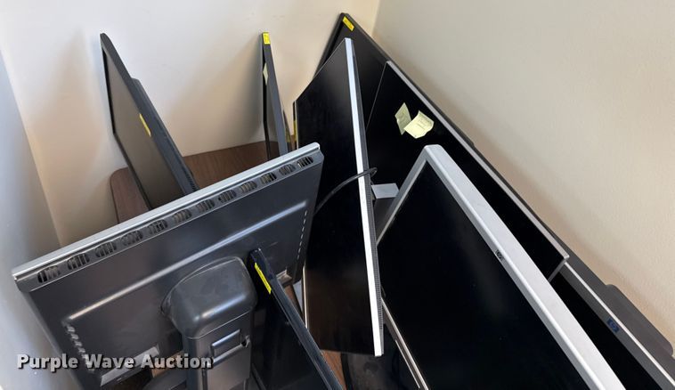 image for item DY8134 (23) monitors