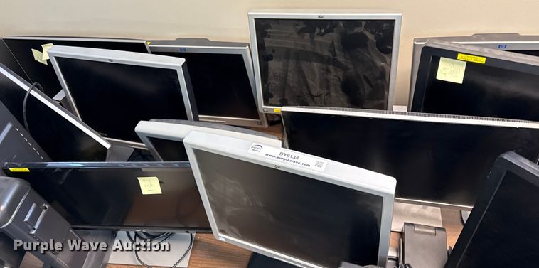 image for item DY8134 (23) monitors